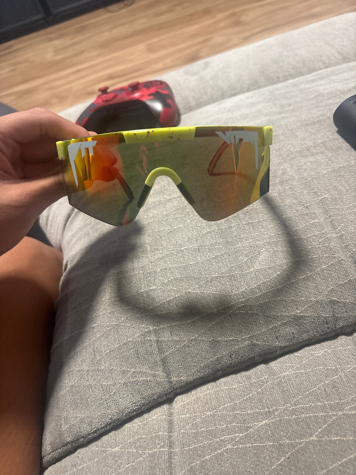 Sport Shield Sunglasses – Neon Yellow / Gold Mirror